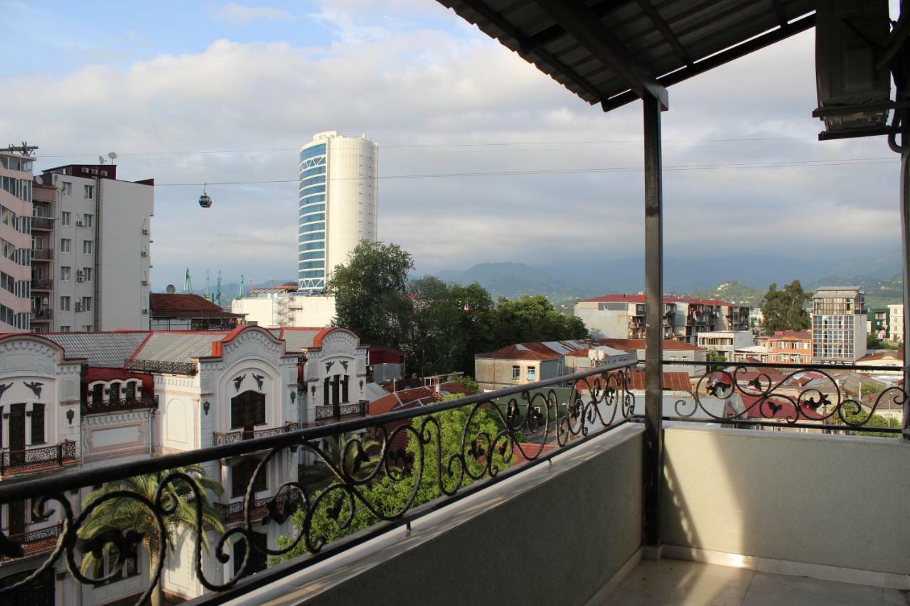 Union Hotel บาทูมิ ภายนอก รูปภาพ