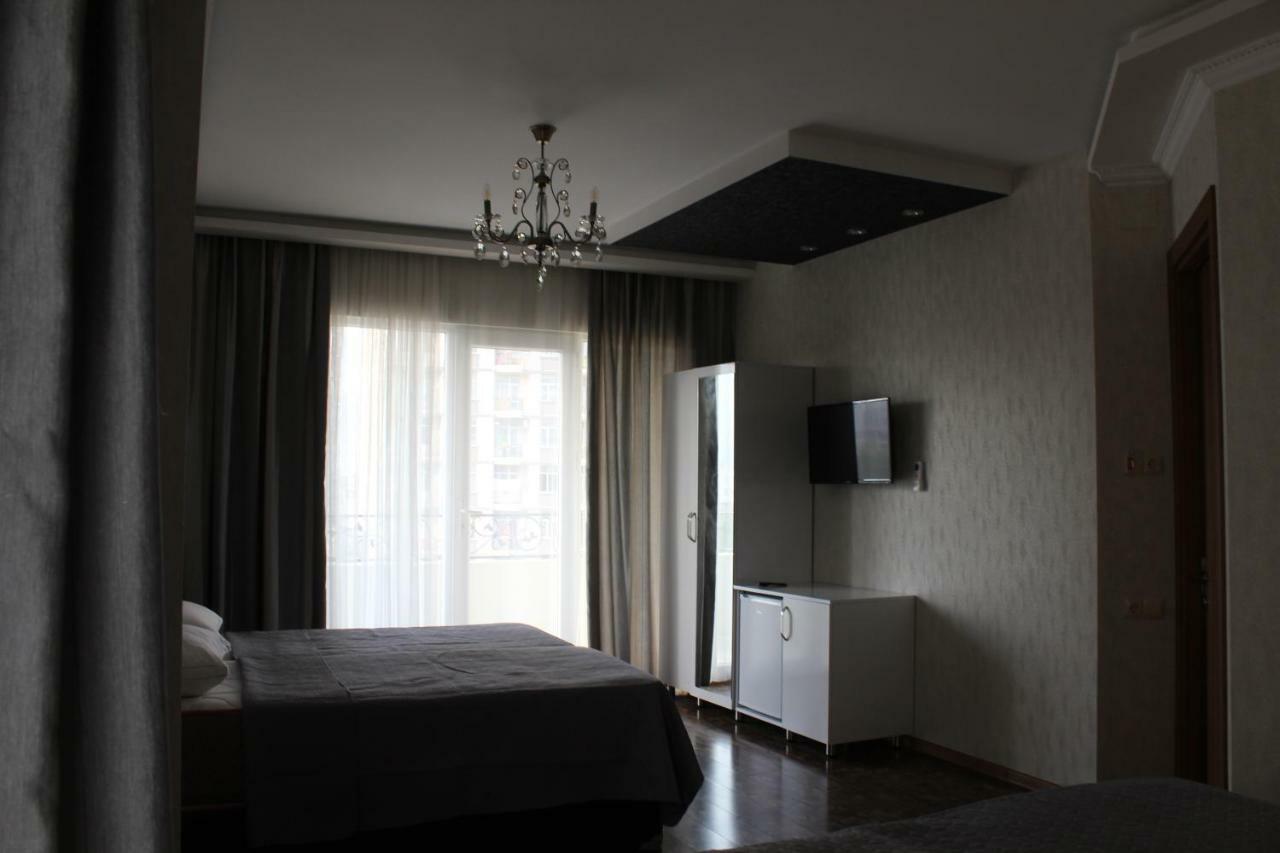 Union Hotel บาทูมิ ภายนอก รูปภาพ