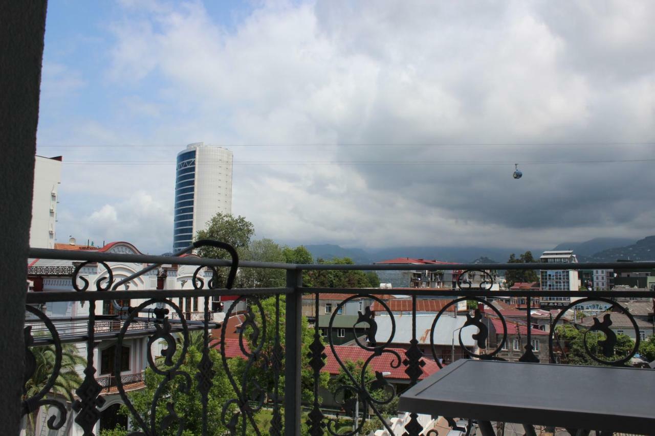 Union Hotel บาทูมิ ภายนอก รูปภาพ